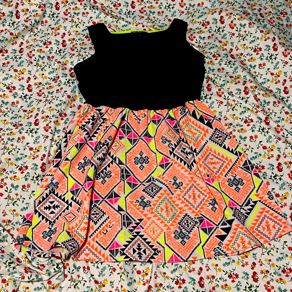 Sequin Hearts Navy Blue and Orange Aztec pattern dress!💙🧡